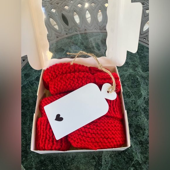 Red hand knitted infant mittens/booties gift set - Picture 2 of 14